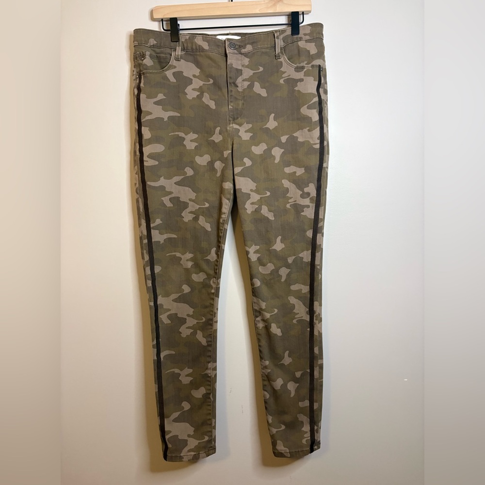 Women’s Skinnygirl Broadway High-Rise Side Stripe Skinny Jeans camo size 12